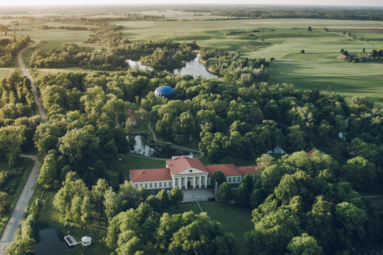 Taujenu Dvaro Sveciu Namai Taujenai Экстерьер фото